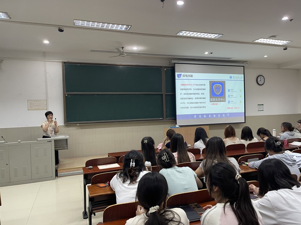 cb40eb637ded4d8fb96ff9c47be37261.jpg cb40eb637ded4d8fb96ff9c47be37261.jpg